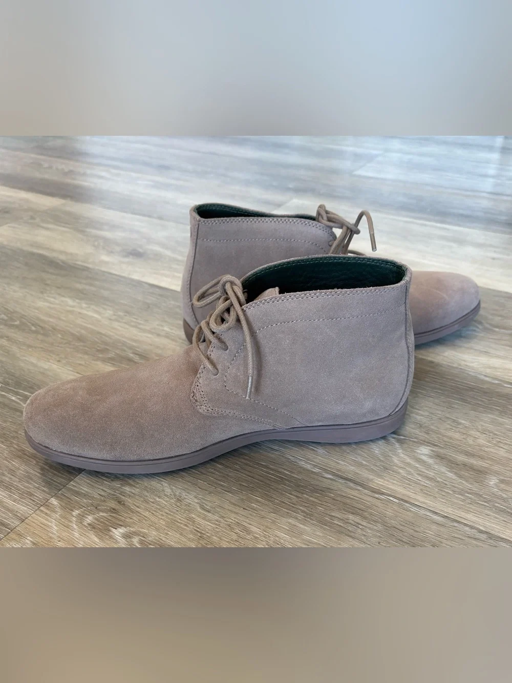 Men's Fibonacci Aabbacis Premium Suede Chukka Boots in Stone size 9